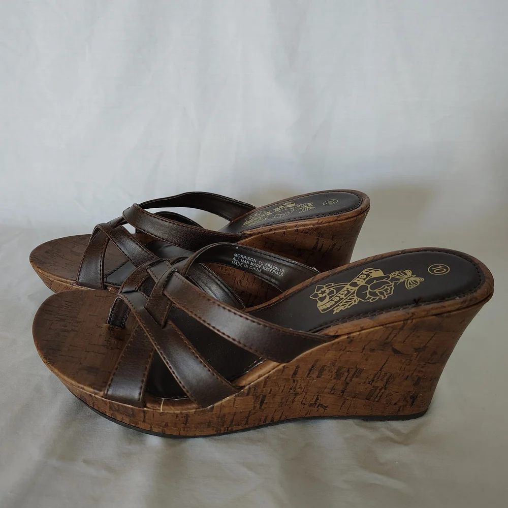 Self Esteem Brown Sandals Comfortable Thong Style - Picture 4 of 8